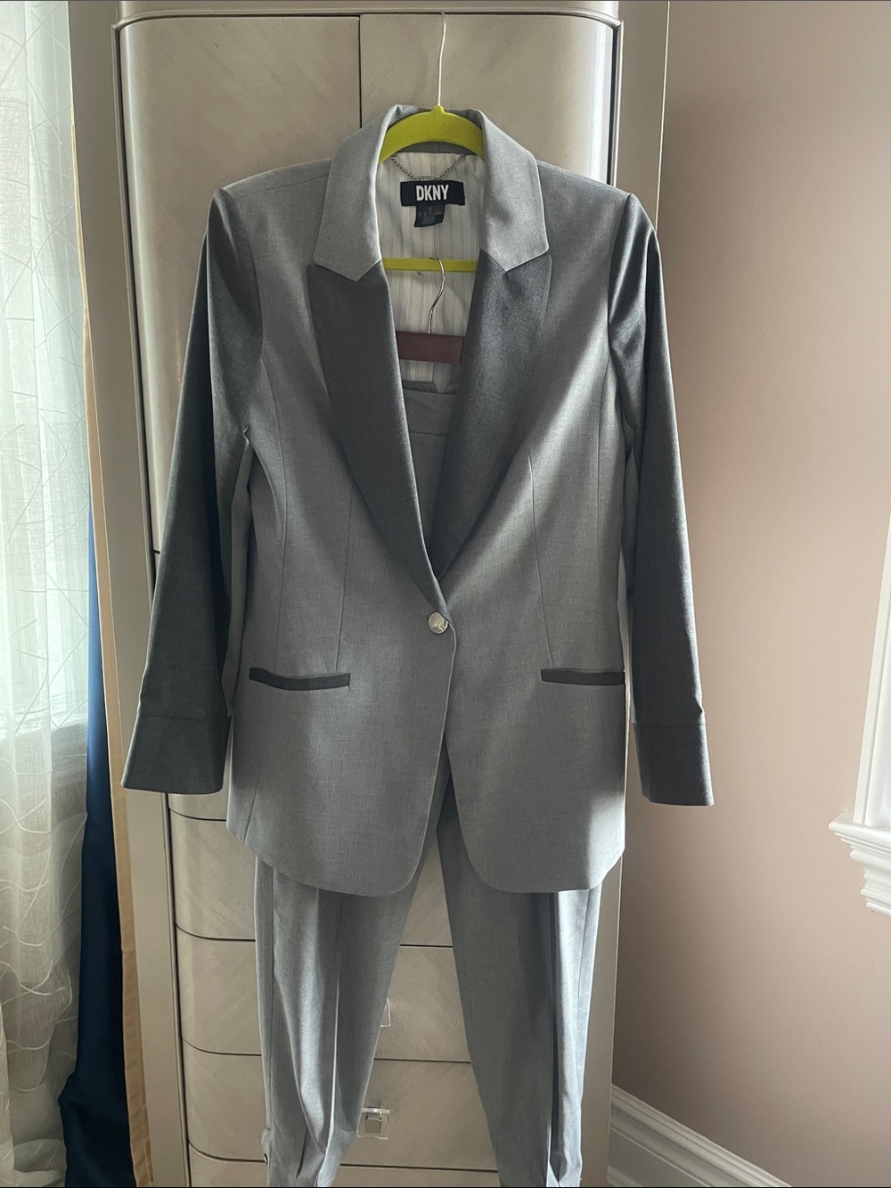 DKNY Gray Women's Two-Piece Suit Blazer and Trousers